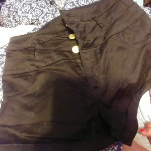 High rise shorts super cute